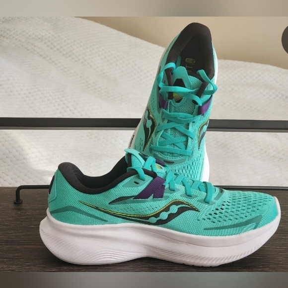 Saucony Shoes - Saucony Ride 15 Size 8.5 (New only worn 1x)